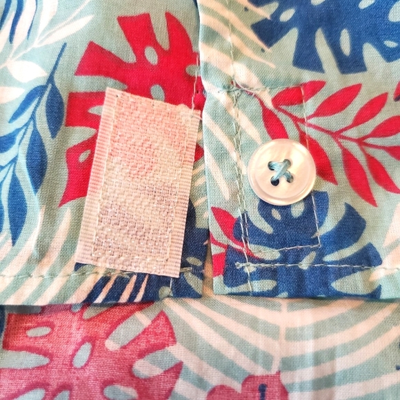 TROPICAL PALMS ☆ DOGGO HAWAIIAN SHIRT ☆ NWT - Picture 6 of 9